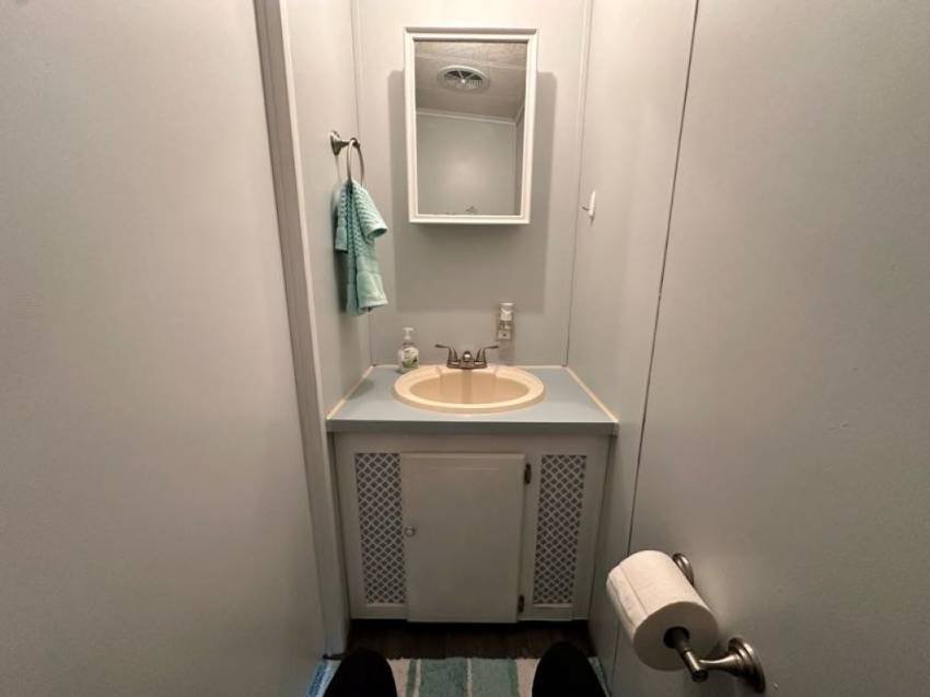 537 Chickasaw Loop a Winter Haven, FL Mobile or Manufactured Home for Sale